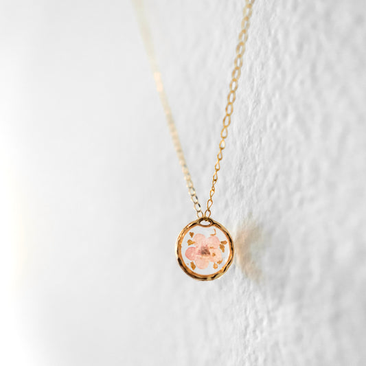 “Sakura” Marbled Necklace, Gold